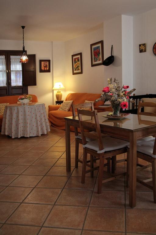 Casa Rural Azahar Priego de Córdoba Δωμάτιο φωτογραφία